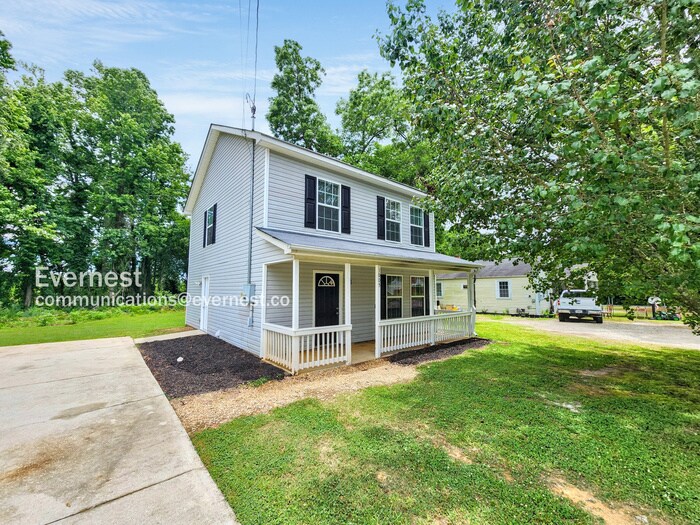 1005 S Madison Ave in Monroe, GA - Building Photo