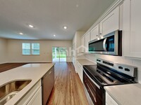 12698 Percy Ln in Jacksonville, FL - Foto de edificio - Building Photo