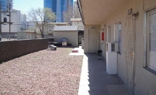 239 W Cleveland Ave, Unit 5 in Las Vegas, NV - Building Photo - Building Photo