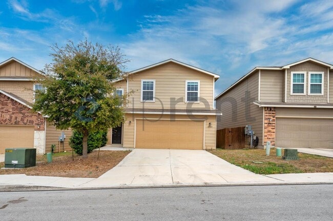 11709 Silver Sky in San Antonio, TX - Building Photo - Building Photo