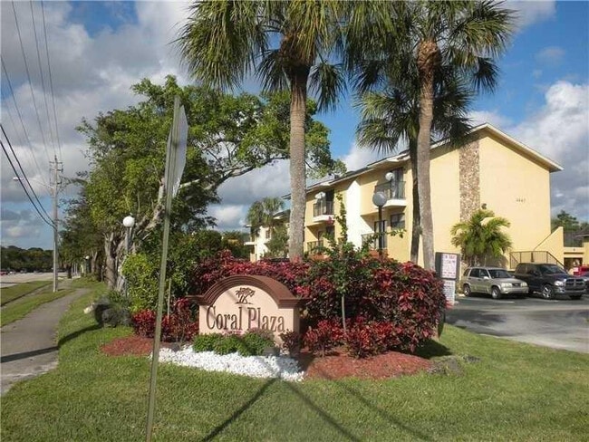 property at 3021 Riverside Dr