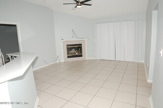 2998 Brittany Bluff Dr in Orange Park, FL - Building Photo - Building Photo