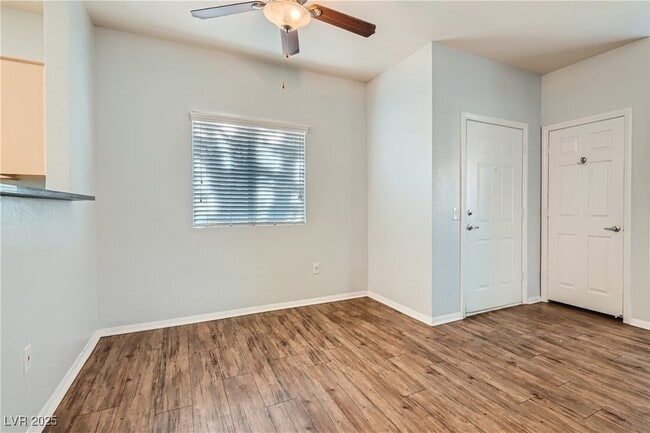 5250 S Rainbow Blvd, Unit 2112 in Las Vegas, NV - Building Photo - Building Photo