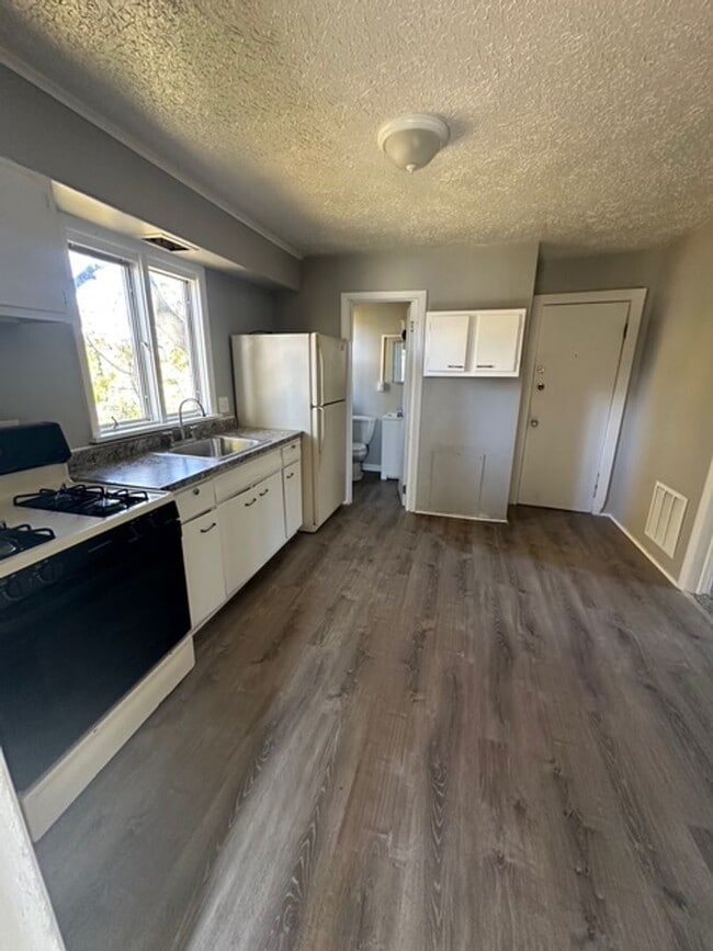 property at 104-104.5-1045 Bernard St