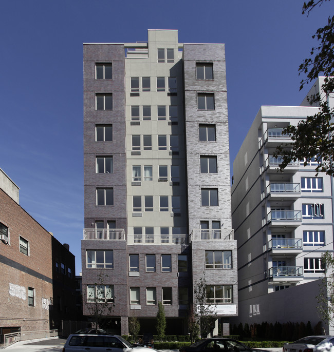 139 Skillman Ave in Brooklyn, NY - Building Photo - Building Photo