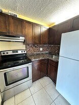 95 NE 41st St in Oakland Park, FL - Building Photo