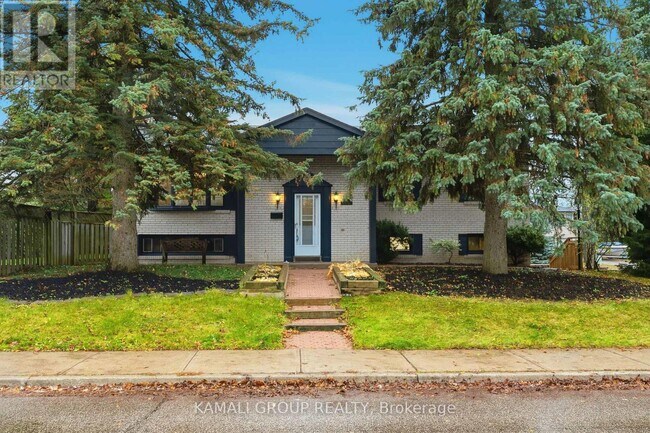 156 Trayborn Dr in Richmond Hill, ON - Building Photo - Building Photo