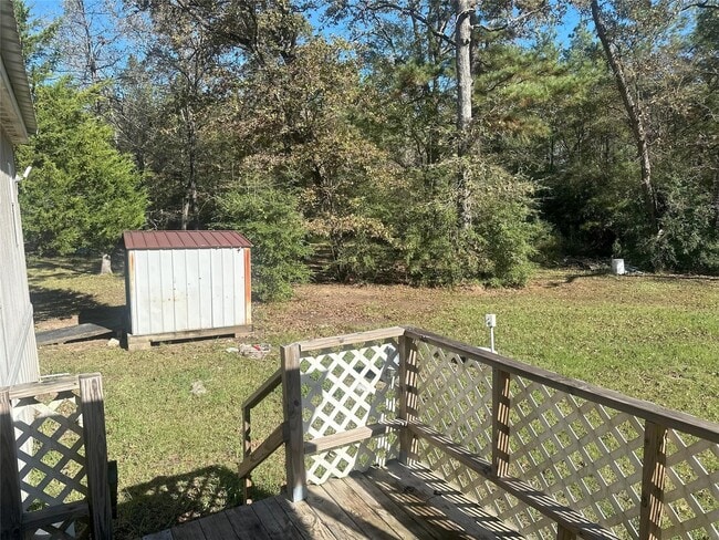 property at 89 Pine Oak Ln