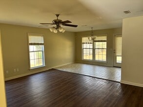 106 Frankfort Dr in Dothan, AL - Building Photo - Building Photo