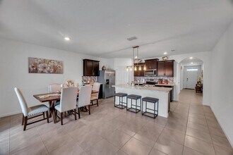 5306 Entertainment Way in Fort Pierce, FL - Building Photo - Building Photo