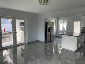 3301 NW 11th St in Miami, FL - Building Photo - Building Photo