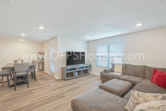 4618 Naval Ct in Crestview, FL - Building Photo - Building Photo