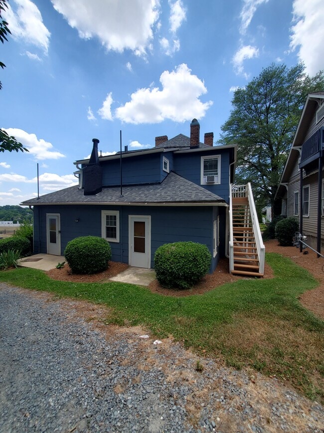 115 S Spruce St in Winston-Salem, NC - Building Photo - Building Photo