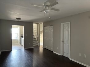 508 N Graham St, Unit N in Charlotte, NC - Foto de edificio - Building Photo