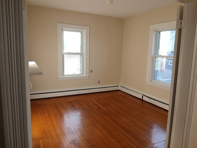 35 Fairview St, Unit 35 Fair View # 2 Winthrop in Winthrop, MA - Foto de edificio - Building Photo