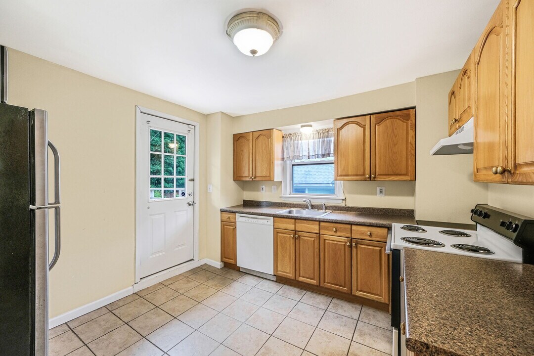 483 New York Ave, Unit 2 in Huntington, NY - Foto de edificio