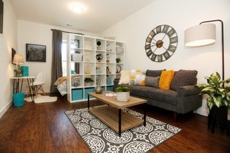 The Attain in Richmond, VA - Foto de edificio - Interior Photo