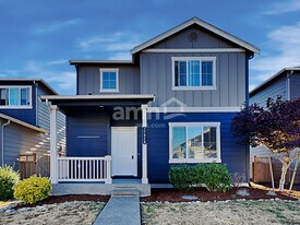 17920 16th Ave Ct E in Spanaway, WA - Building Photo