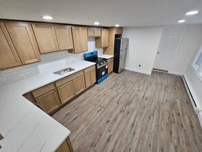 197 Union St, Unit 1 in Poughkeepsie, NY - Foto de edificio - Building Photo