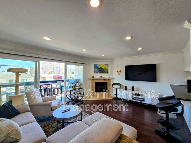 320 Hermosa Ave in Hermosa Beach, CA - Building Photo - Building Photo