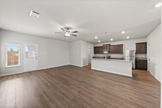 113 Magnolia Blvd in Hutchins, TX - Building Photo - Building Photo