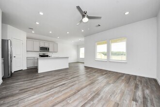 18683 Bernoulli Dr in New Caney, TX - Building Photo - Building Photo