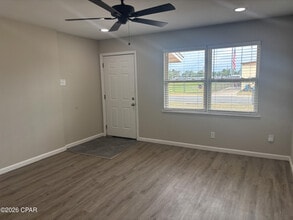 4105 W 22nd St in Panama City, FL - Building Photo - Building Photo