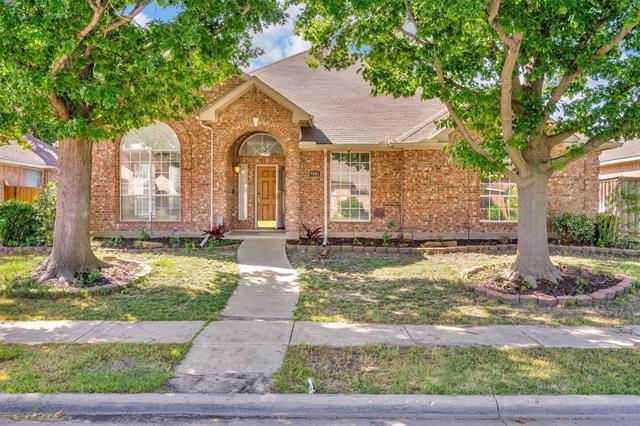 7401 Centenary Dr in Rowlett, TX - Building Photo
