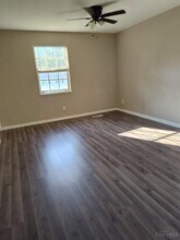 10242 Crestland Ct in Cincinnati, OH - Foto de edificio - Building Photo