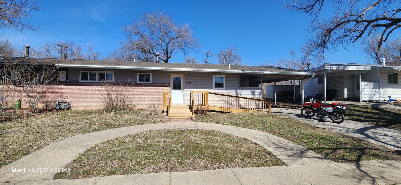 2016 SW 71st Terrace in Topeka, KS - Building Photo