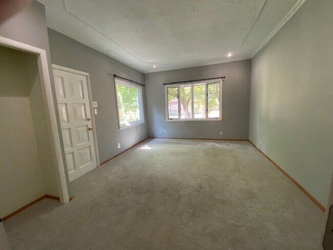 103 N Portage Path in Akron, OH - Building Photo - Building Photo