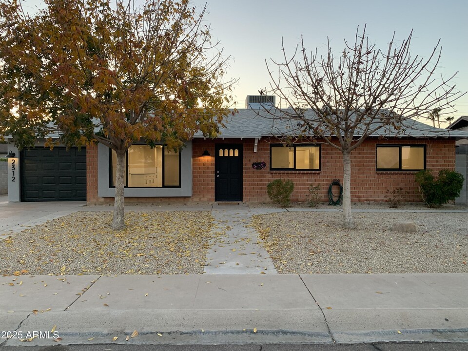 2312 N 84th Pl in Scottsdale, AZ - Building Photo