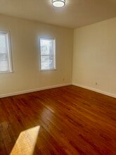 1461 Hyde Park Ave, Unit 1 in Boston, MA - Foto de edificio - Building Photo