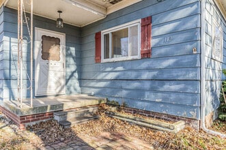 112 Brady Ln in Urbana, IL - Building Photo - Building Photo