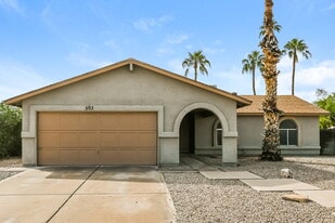 503 W Cheyenne Dr in Chandler, AZ - Building Photo