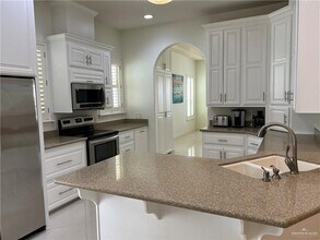 7816 N 4th St in McAllen, TX - Building Photo - Building Photo