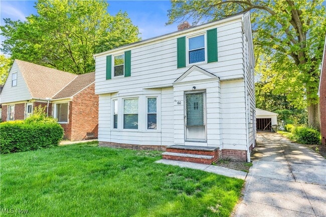 60 Sunnycliff Dr in Euclid, OH - Building Photo - Building Photo