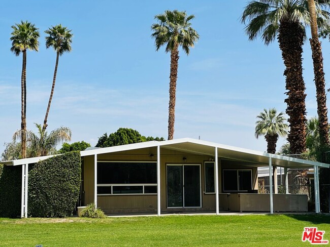 property at 425 S Paseo Laredo