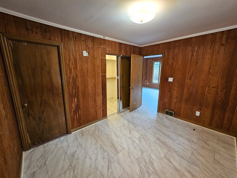 2443 N Sleepy Hollow Ln in Kankakee, IL - Building Photo