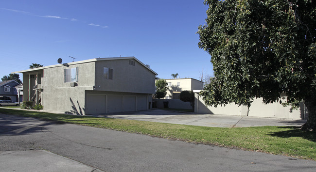 513 W Wilshire Ave in Fullerton, CA - Building Photo - Building Photo