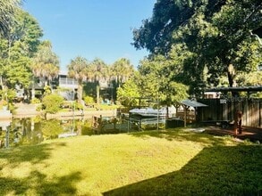 6125 Beacon Point Dr in Spring Hill, FL - Building Photo - Building Photo