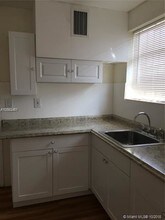 3438 SW 2nd St-Unit -0 in Miami, FL - Building Photo - Building Photo