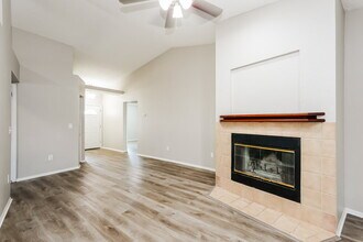 914 Axlewood Cir in Brandon, FL - Building Photo - Building Photo