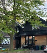 108 Wineva Ave in Toronto, ON - Building Photo