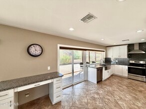 535 W Sweetwater Ave in Phoenix, AZ - Building Photo - Building Photo