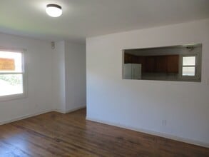 529 S Dunlop St in Petersburg, VA - Building Photo - Building Photo