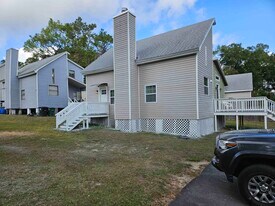 5950 Blountstown Hwy in Tallahassee, FL - Building Photo