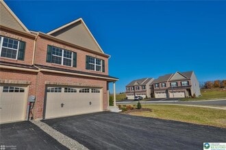 1402 Caspian St in Allentown, PA - Building Photo - Building Photo