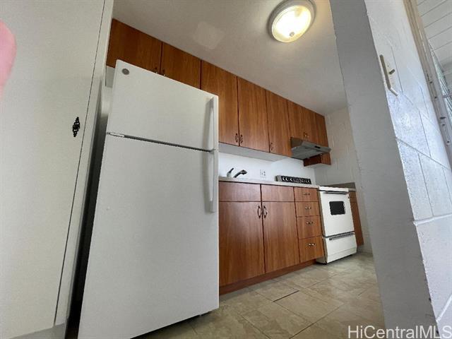 property at 1541 Dominis St