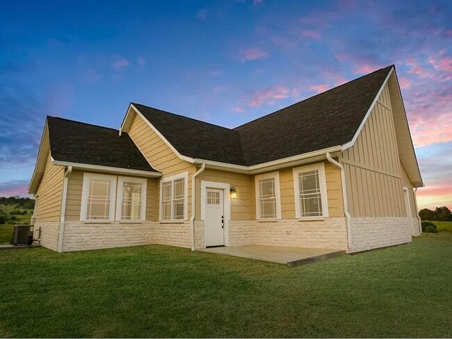 property at 140 Birch Crk Ln